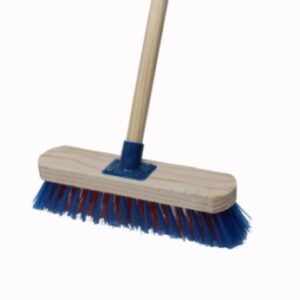 A556- BROOM ECONO WOOD
